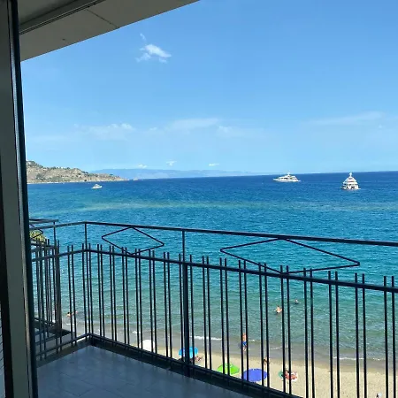 La Mansarda * Giardini Naxos