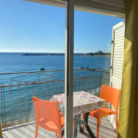 La Mansarda Lägenhet Giardini Naxos