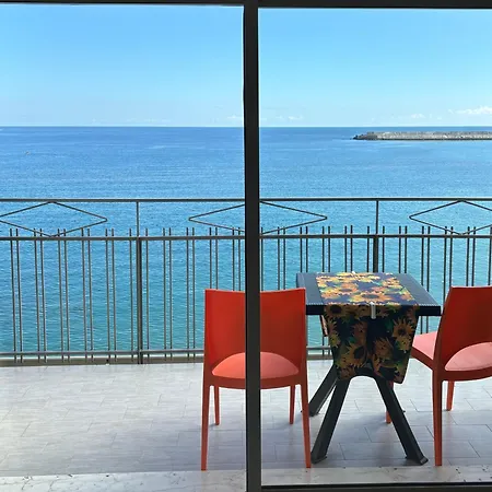 La Mansarda * Giardini Naxos