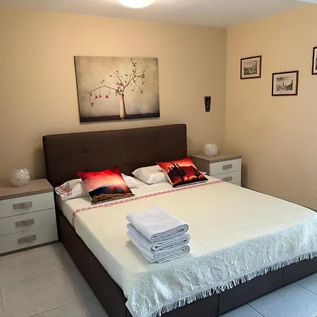 La Mansarda ジャルディーニ・ナクソス